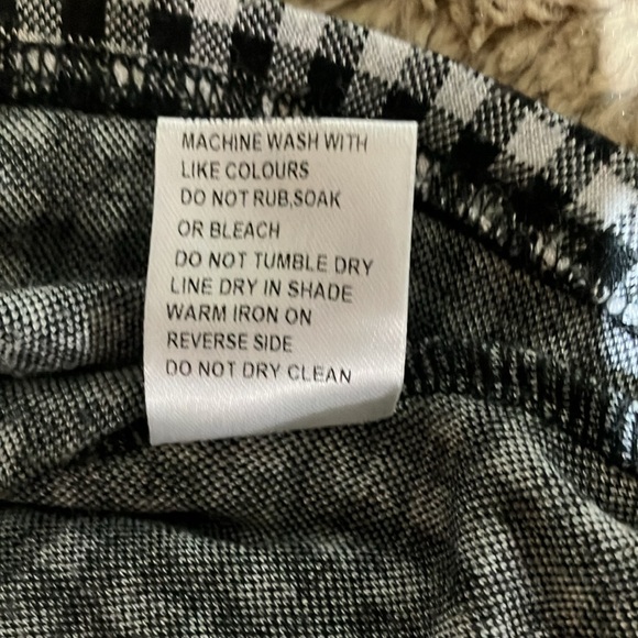 Papillon high low tunic. Size small. - Picture 5 of 6